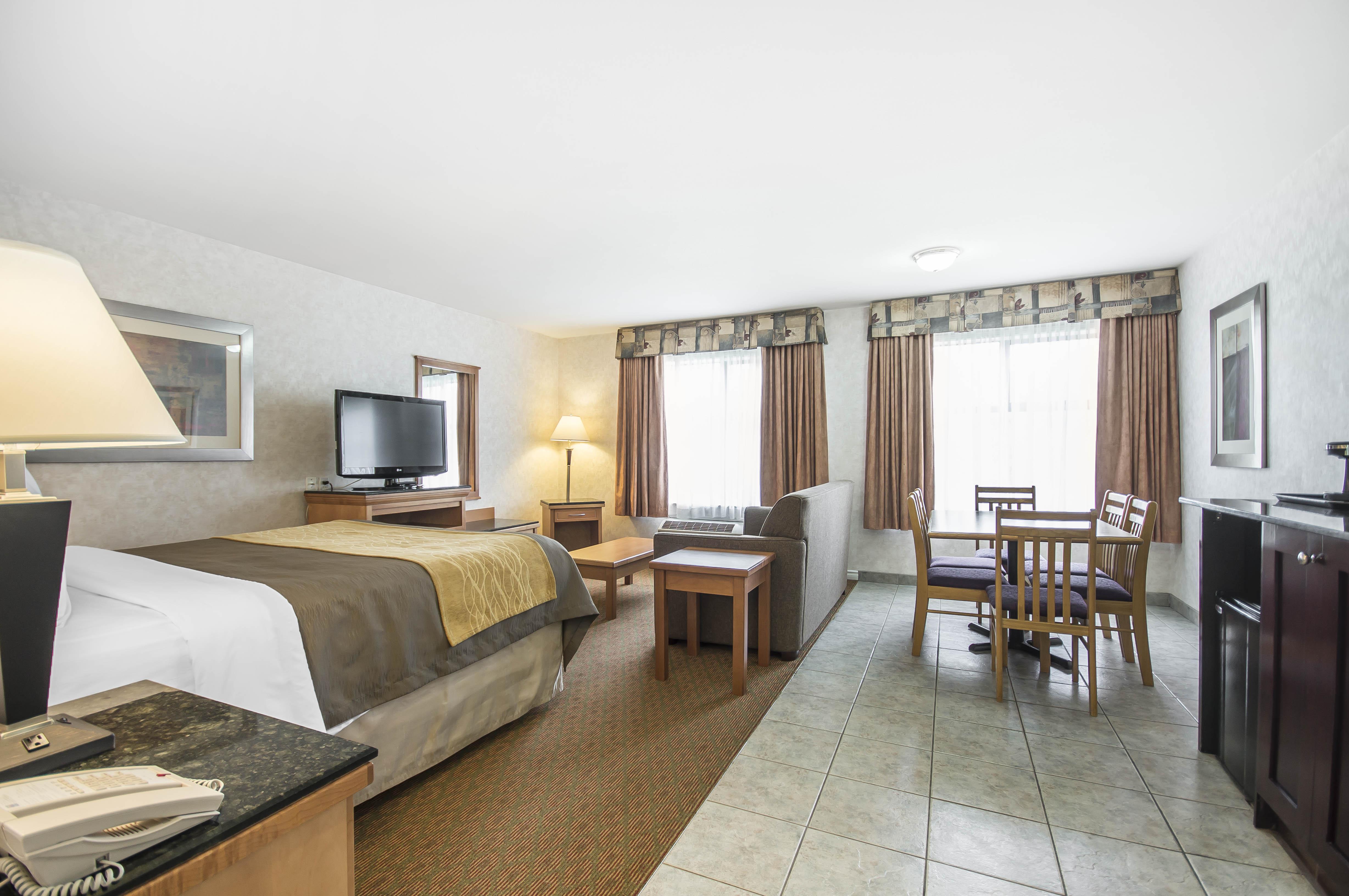 Prestige Kamloops Hotel Екстер'єр фото